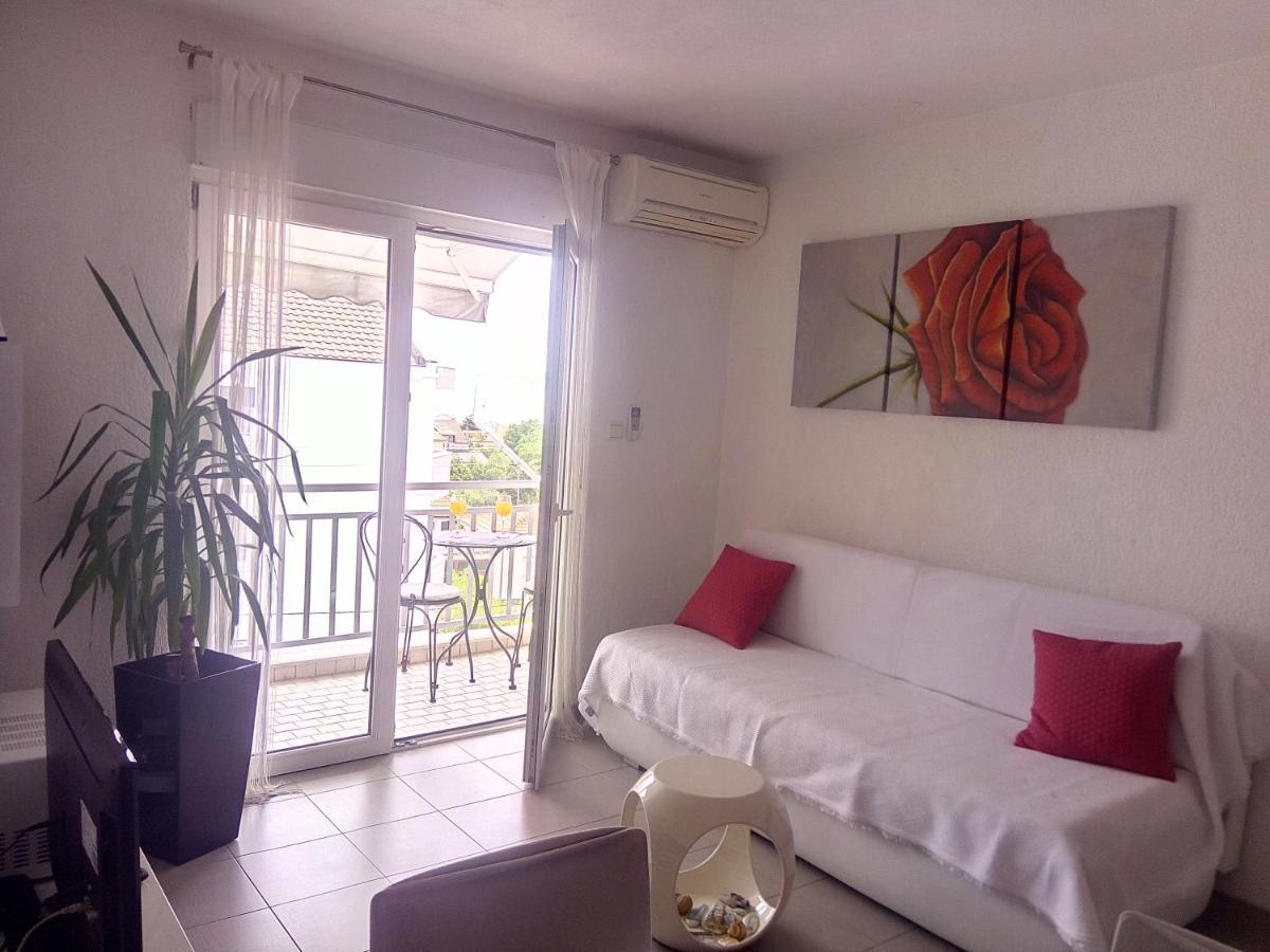 Appartamento Kike Red Kaštela Esterno foto