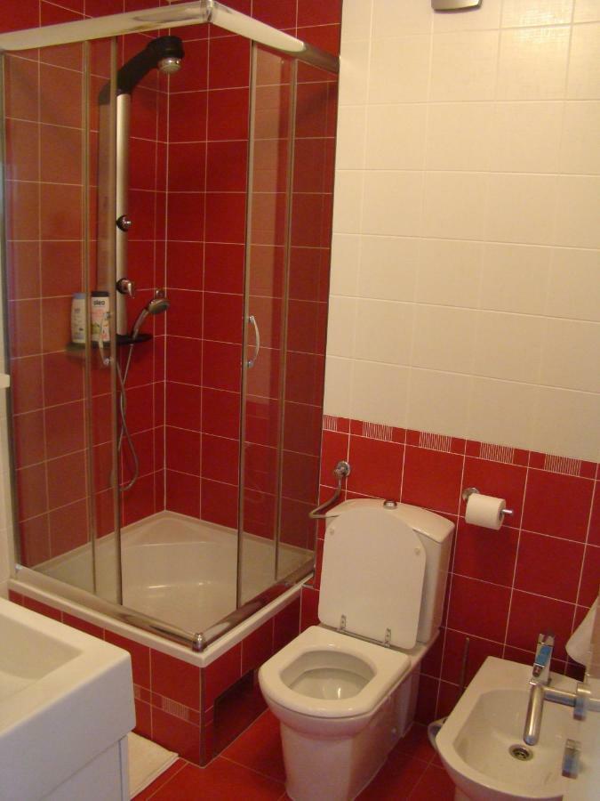 Appartamento Kike Red Kaštela Esterno foto