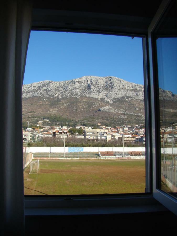 Appartamento Kike Red Kaštela Esterno foto