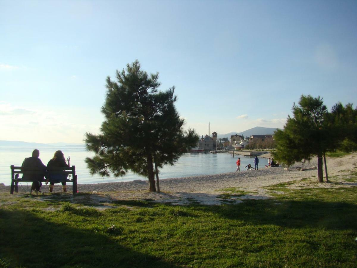 Appartamento Kike Red Kaštela Esterno foto