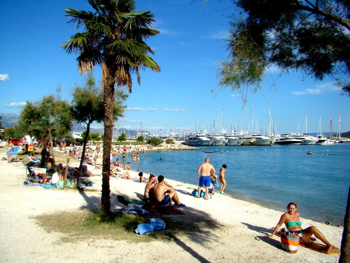 Appartamento Kike Red Kaštela Esterno foto