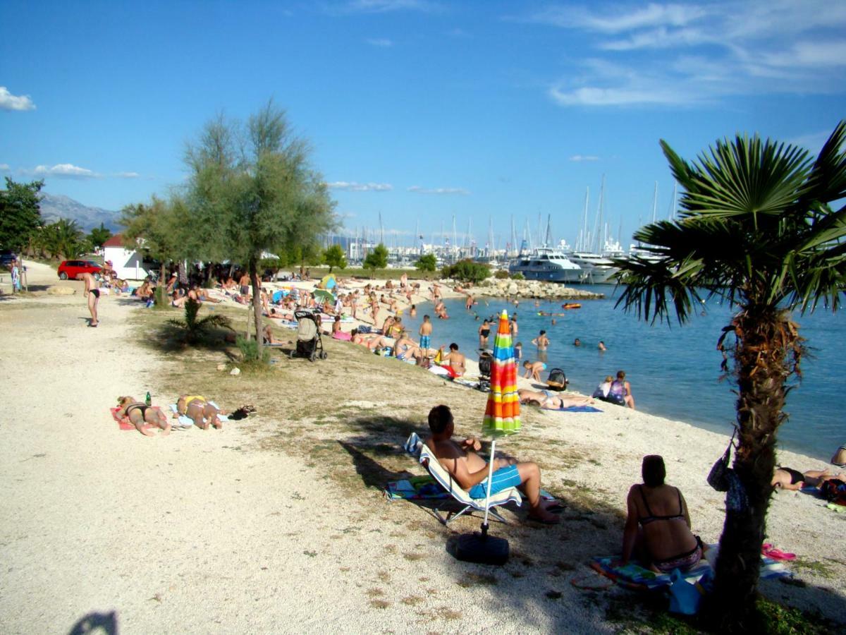 Appartamento Kike Red Kaštela Esterno foto