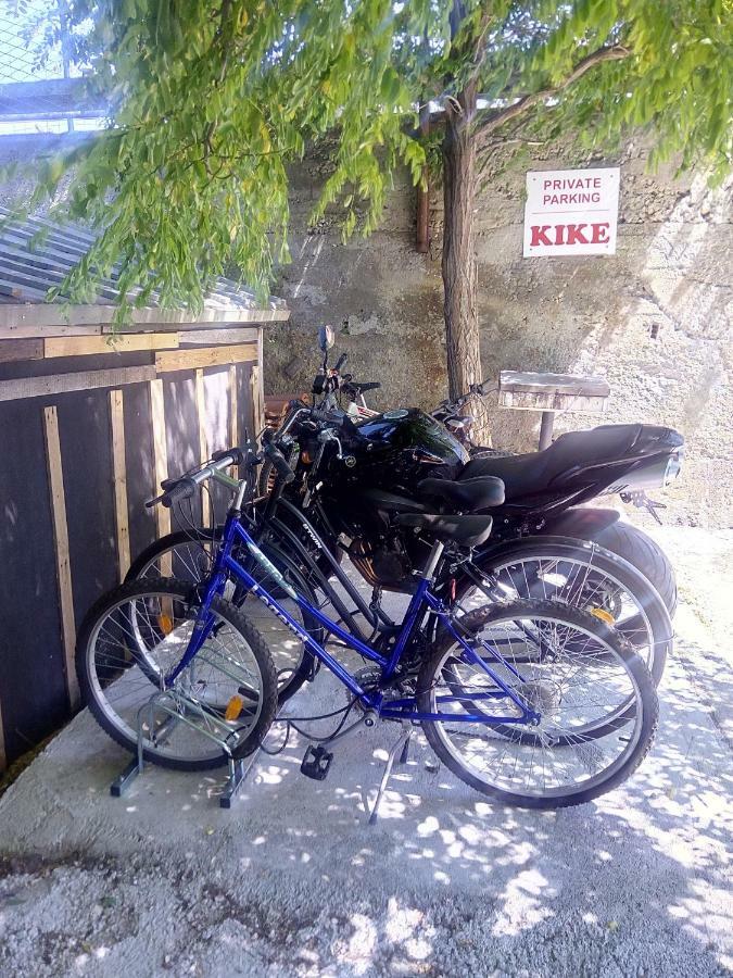 Appartamento Kike Red Kaštela Esterno foto